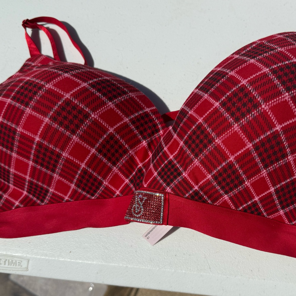 Victoria’s Secret Lightly Lined Bra